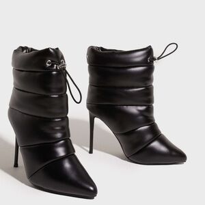 STEVE MADDEN Cloak Black Puffer Pointed Toe Bootie 8